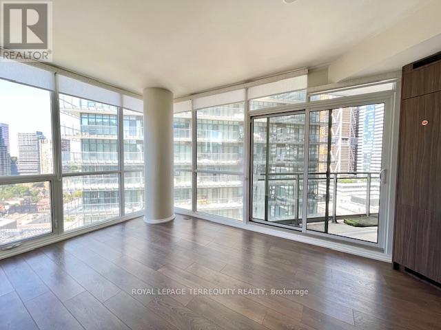 2002 - 45 Charles Street E, Toronto, Ontario  M4Y 0B8 - Photo 2 - C12123738