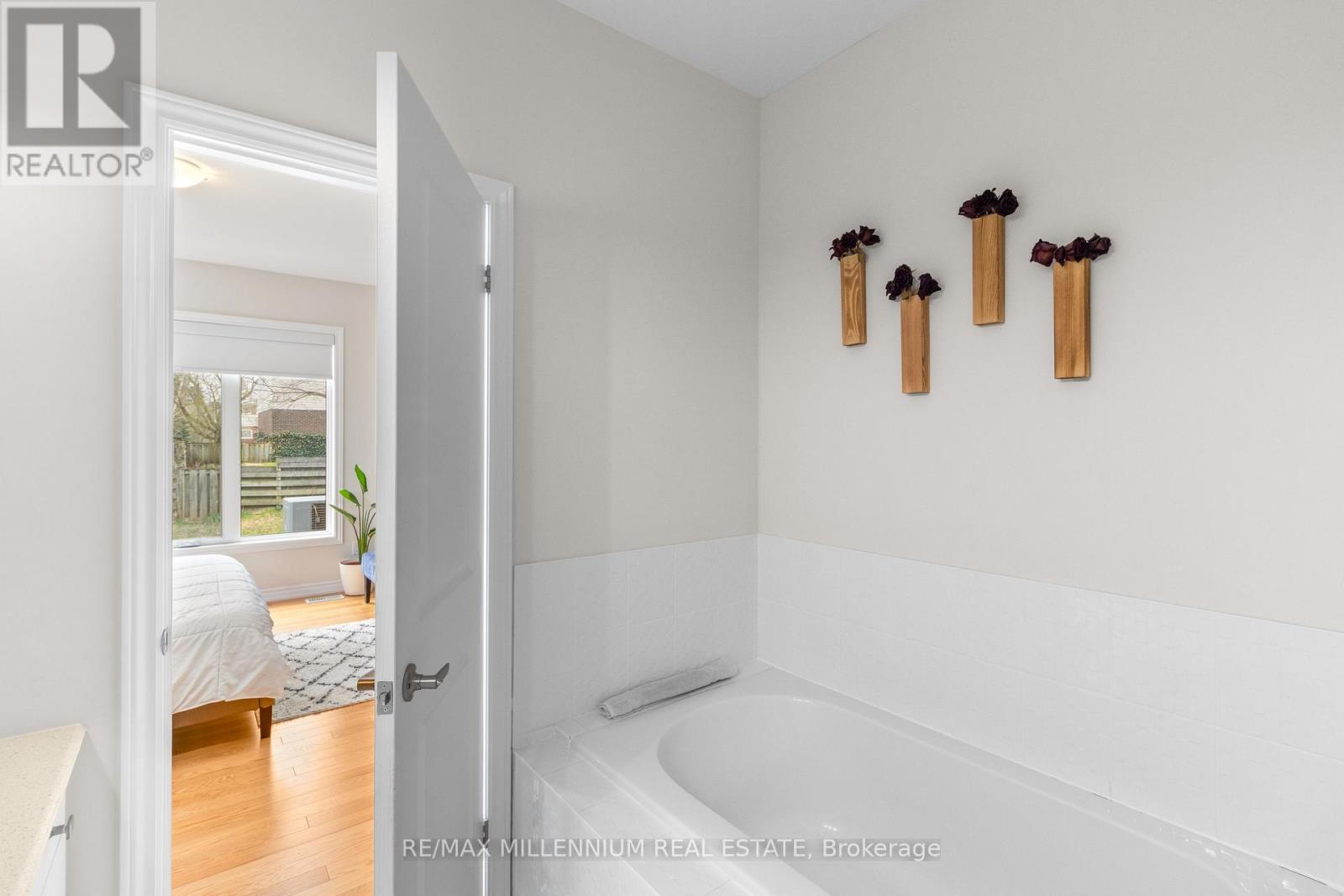105 Stonebrook Way, Grey Highlands, Ontario  N0C 1H0 - Photo 27 - X12129661