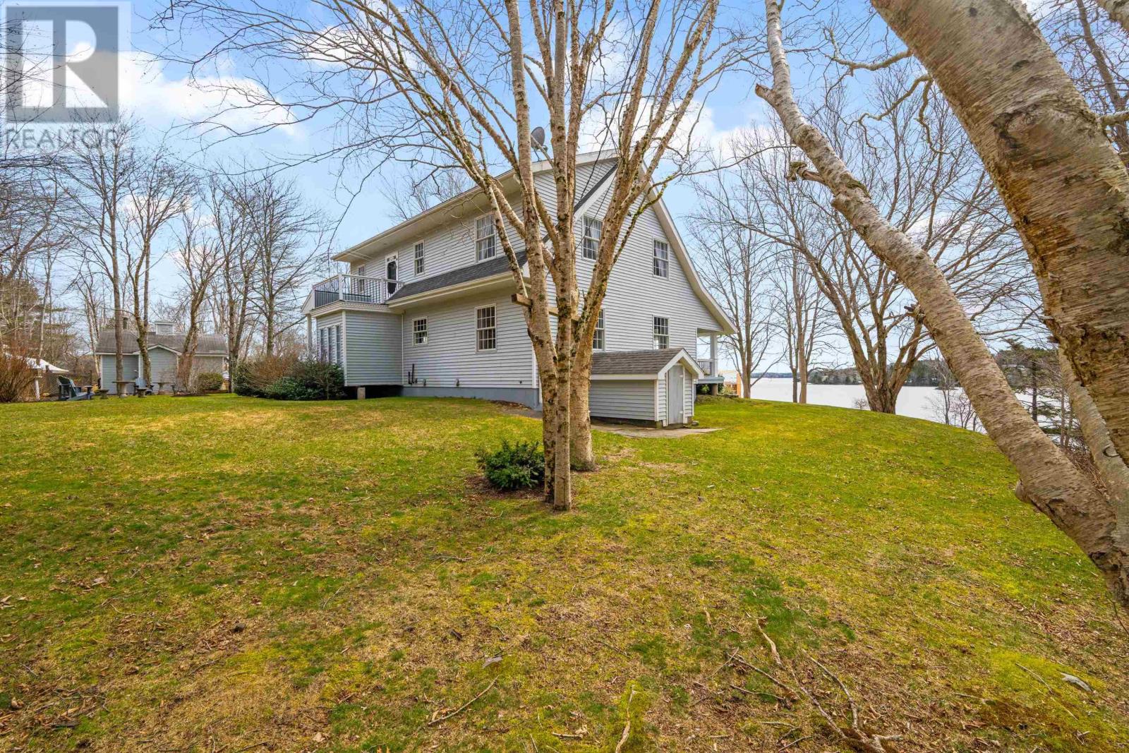 Property at 10 Millside Drive image 3