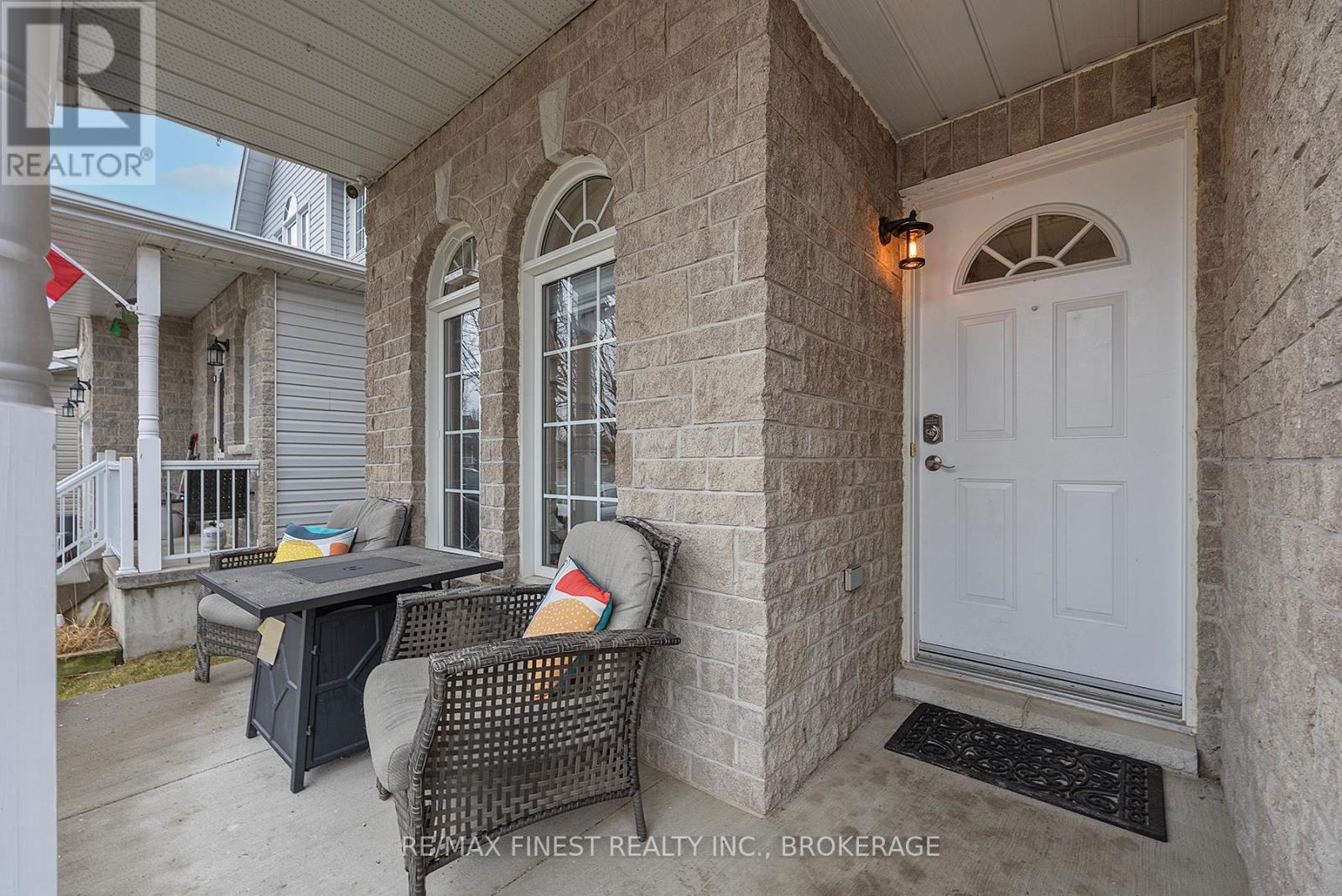 294 Quarry Pond Court, Kingston, Ontario  K7K 7L6 - Photo 4 - X12129980