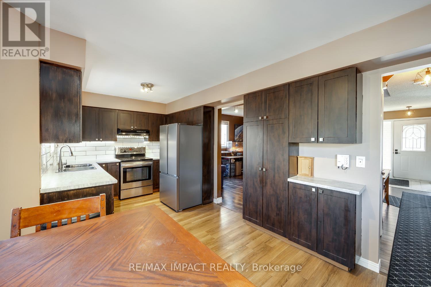 319 Sandringham Drive, Clarington, Ontario  L1E 3A7 - Photo 11 - E12129922