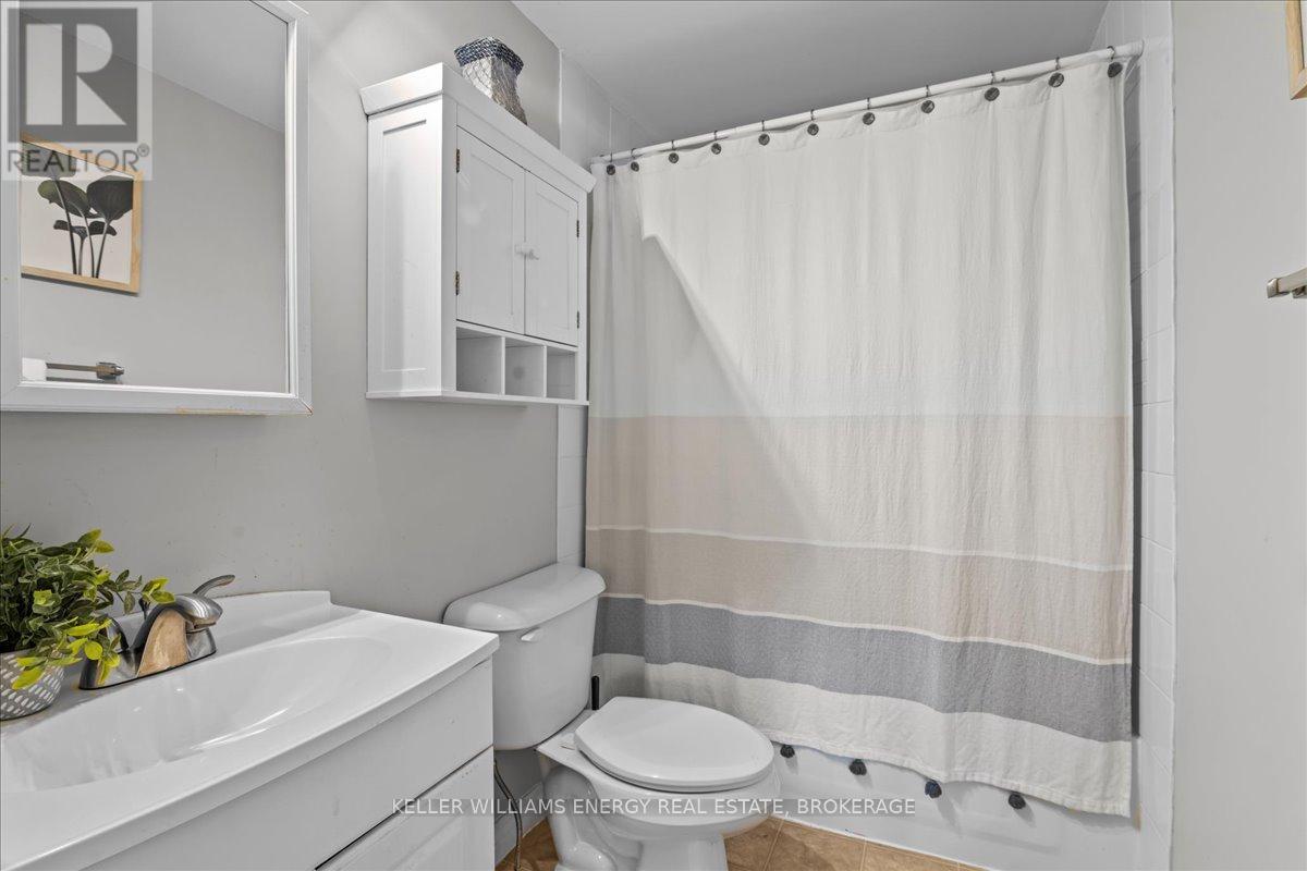 815 Southdown Street, Oshawa, Ontario  L1H 7X4 - Photo 21 - E12129998