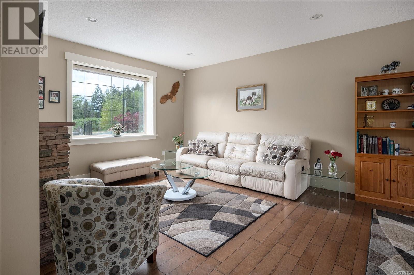 Property at 460 Nanaimo River Rd image 3
