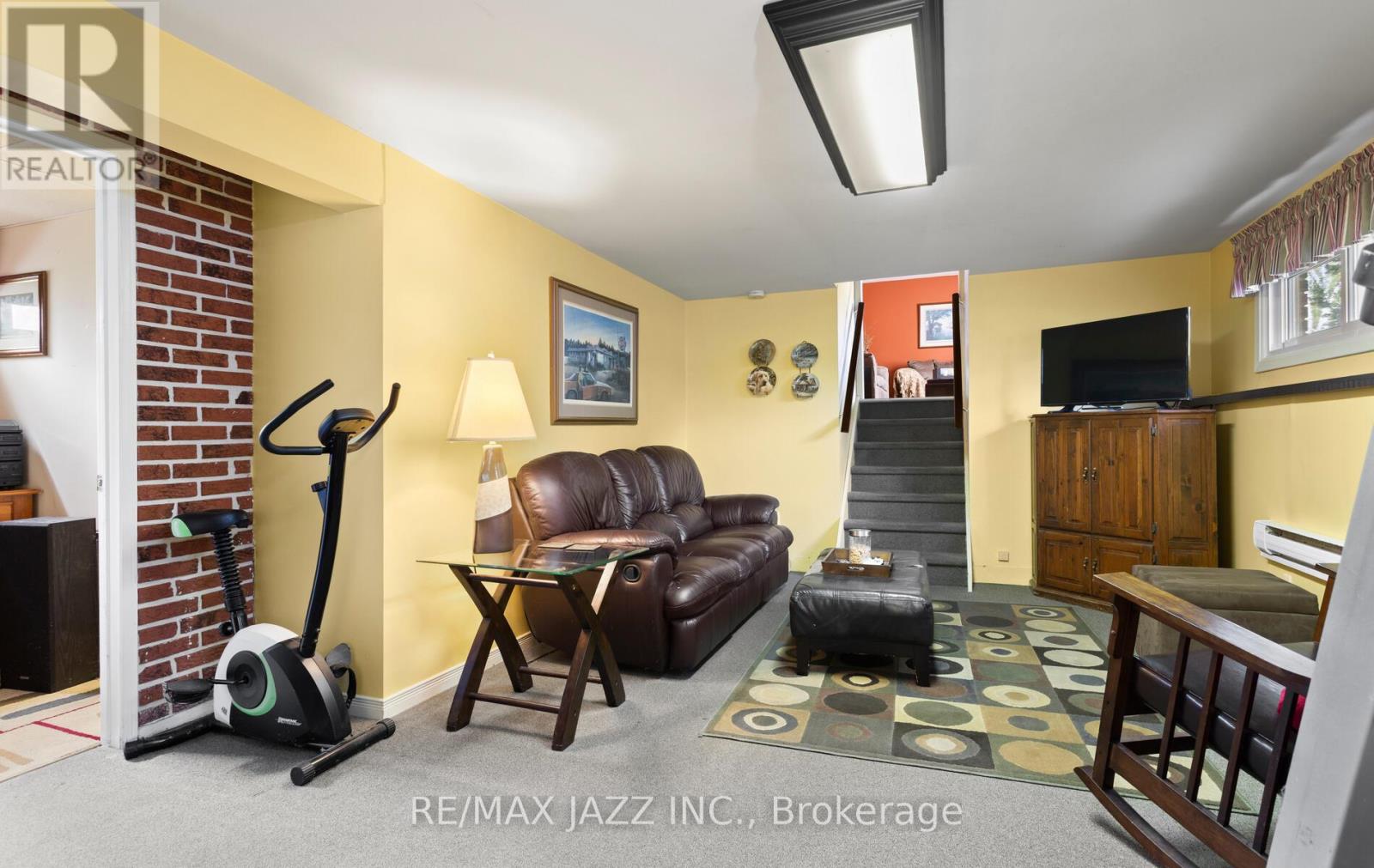 179 Montrose Road, Quinte West, Ontario  K8R 1A4 - Photo 19 - X12129764