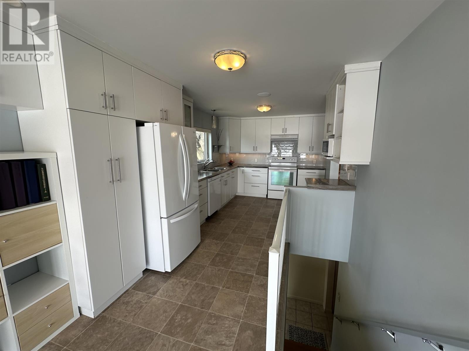 22b Smith Rd, Longbow Lake, Ontario  P0X 1H0 - Photo 3 - TB251003
