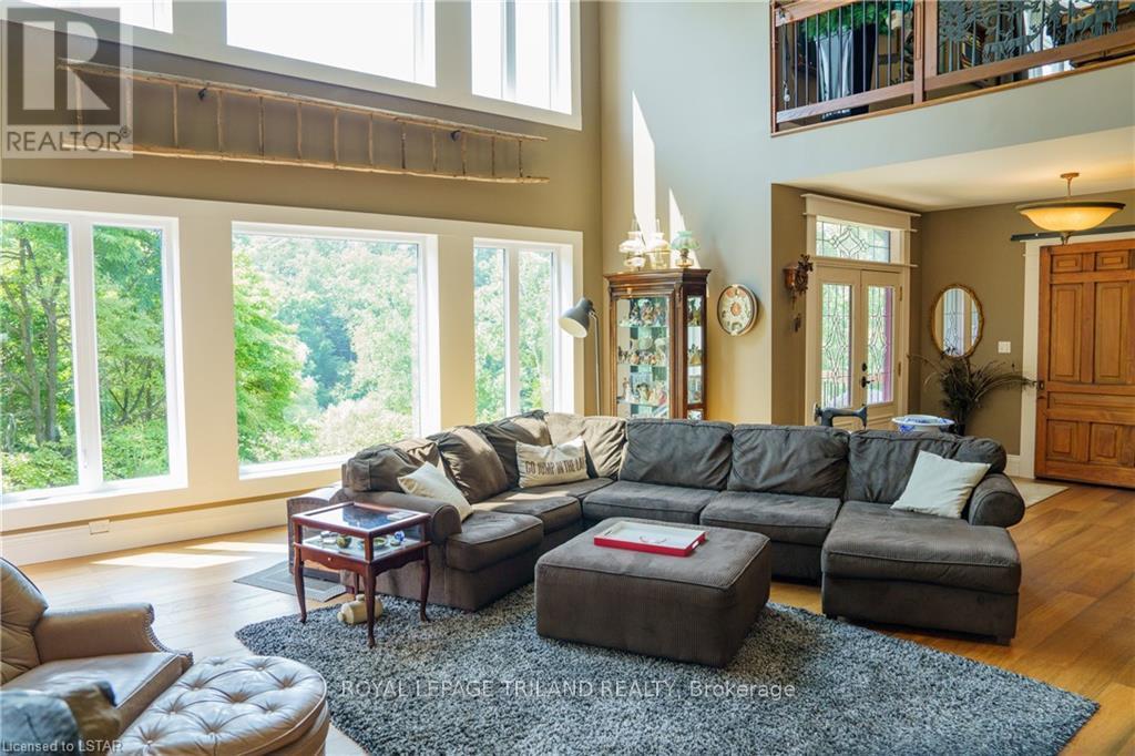 4118 Thomas Road, Central Elgin, Ontario  N5L 1J2 - Photo 4 - X12129881