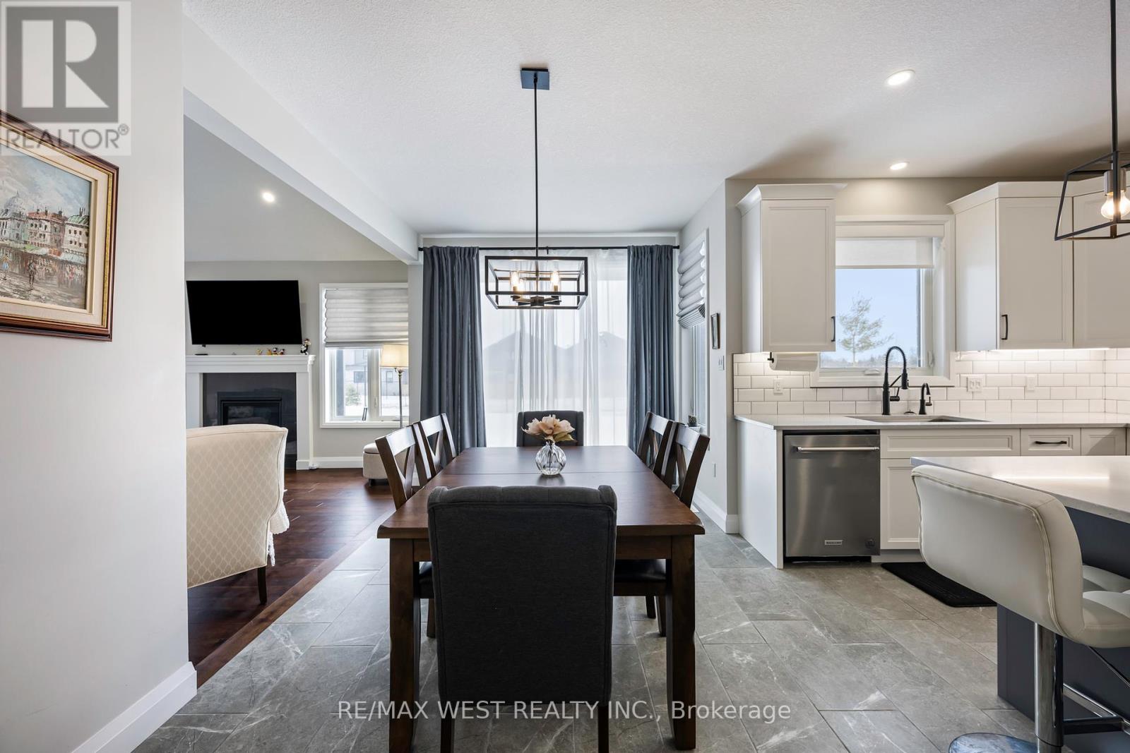 1 Grundy Crescent, East Luther Grand Valley, Ontario  L9W 7S7 - Photo 3 - X12052016