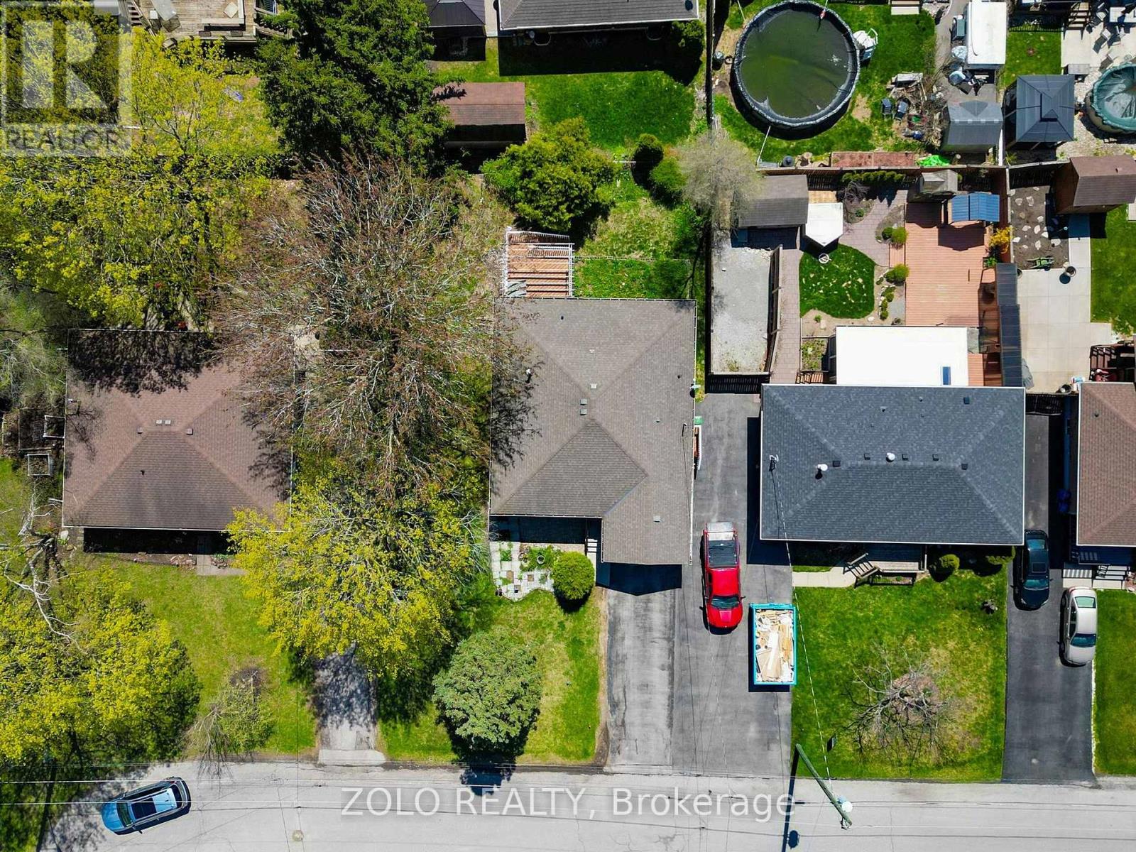 215 Mackenzie Crescent, Haldimand, Ontario  N3W 1A7 - Photo 31 - X12118248