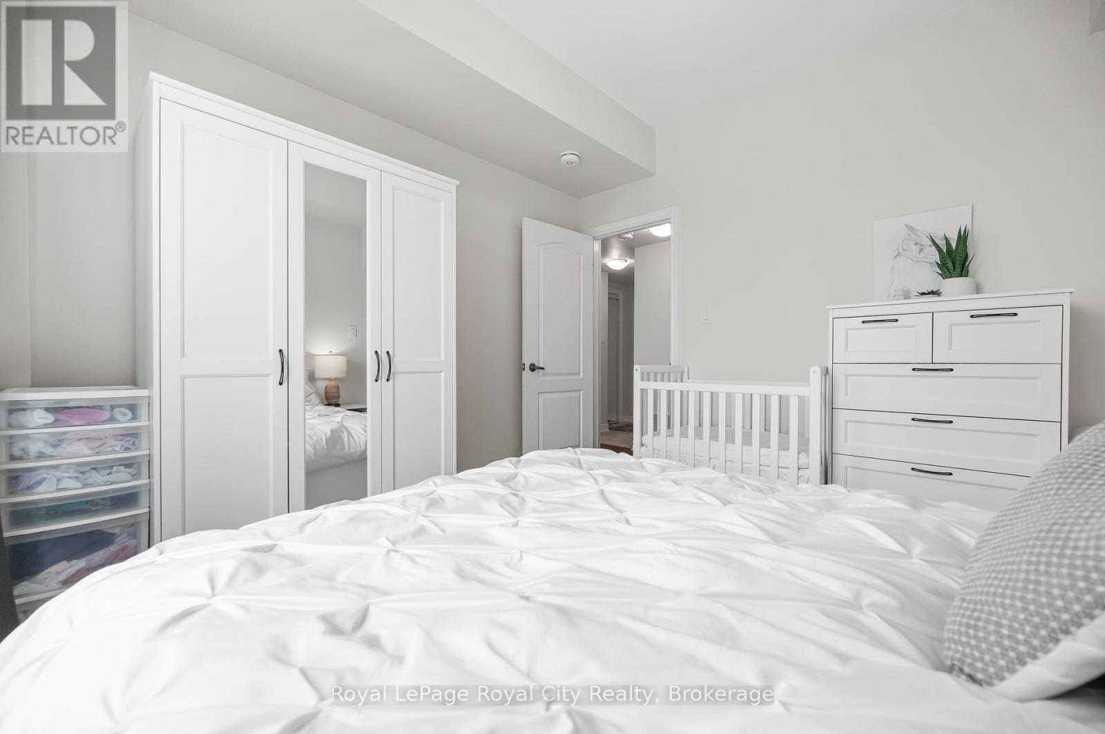 2 - 126 Watson Parkway N, Guelph, Ontario  N1E 0P6 - Photo 22 - X12129754