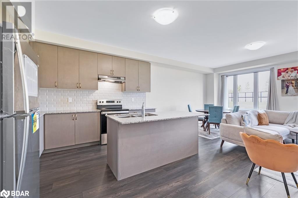 Property at 122 TURNBERRY Lane image 5