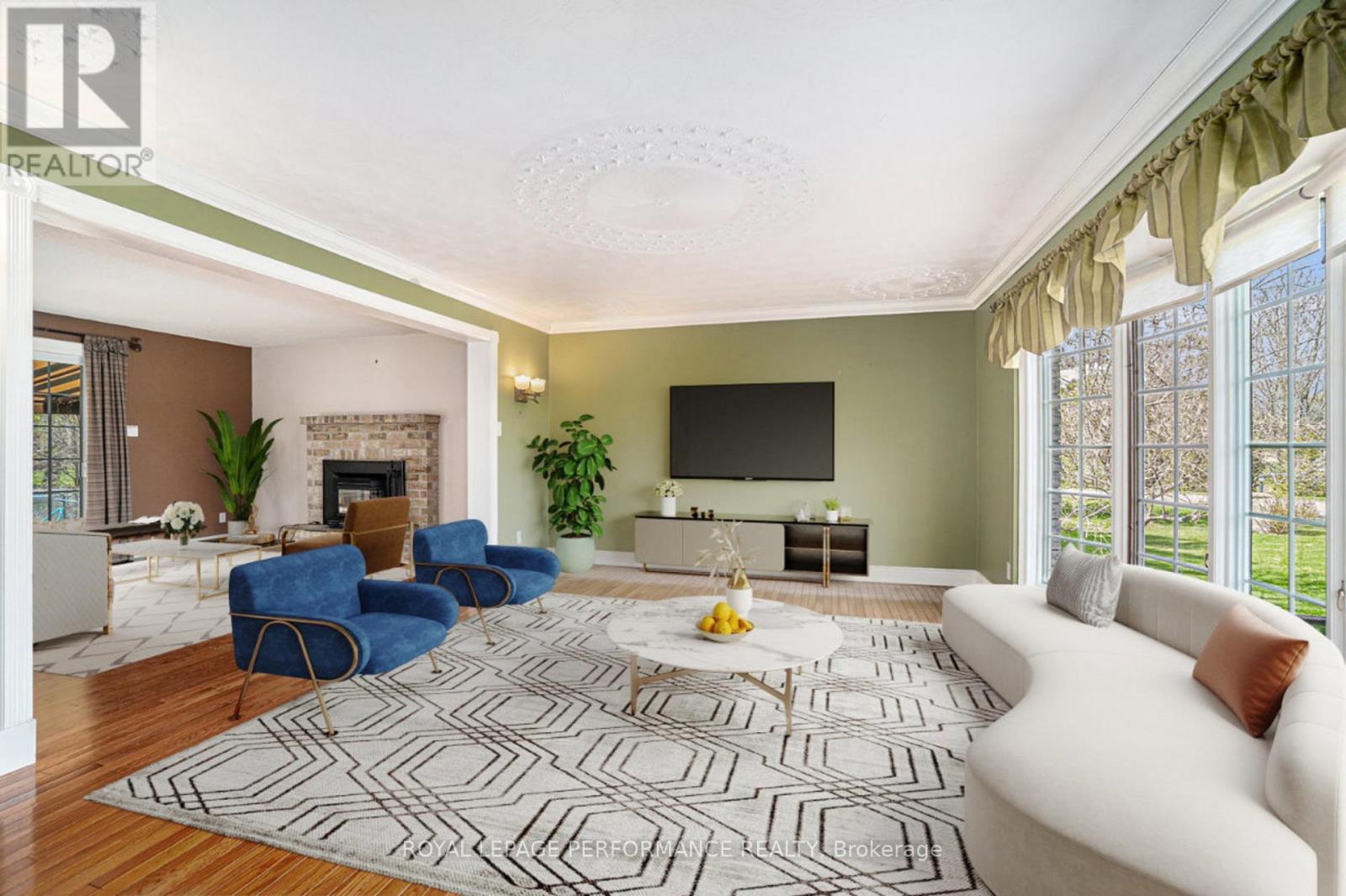 Property at 1500 KINSELLA DRIVE image 4