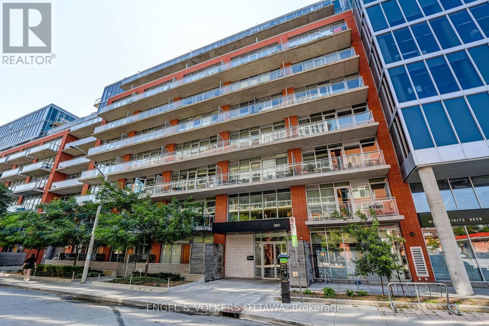 516 - 360 MCLEOD STREET, Ottawa, Ontario