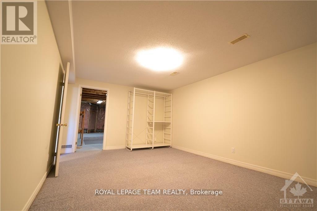 49 Bunting Lane, Ottawa, Ontario  K2M 2P7 - Photo 23 - X12129951