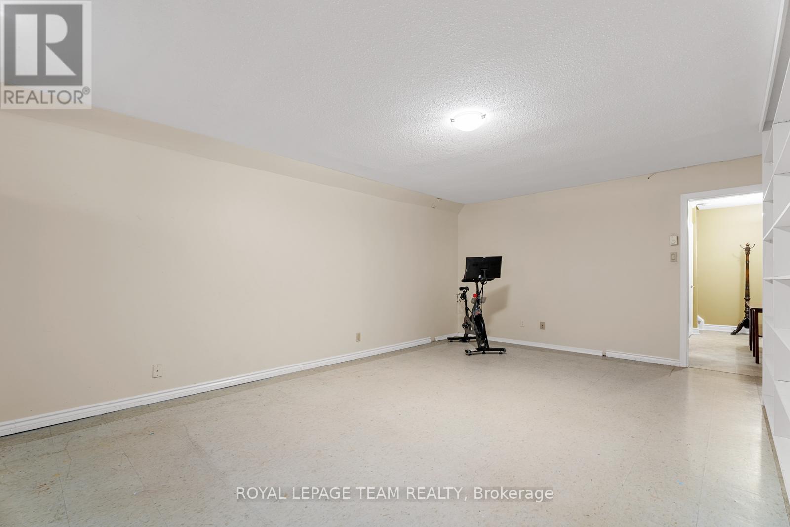 2 - 74 Somerset Street W, Ottawa, Ontario  K2P 0H5 - Photo 36 - X12129993