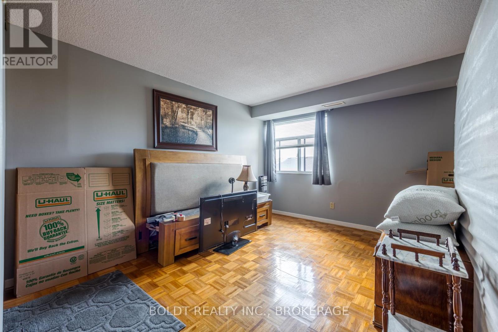 308 - 276 Oakdale Avenue, St. Catharines, Ontario  L2P 3S5 - Photo 9 - X12129742