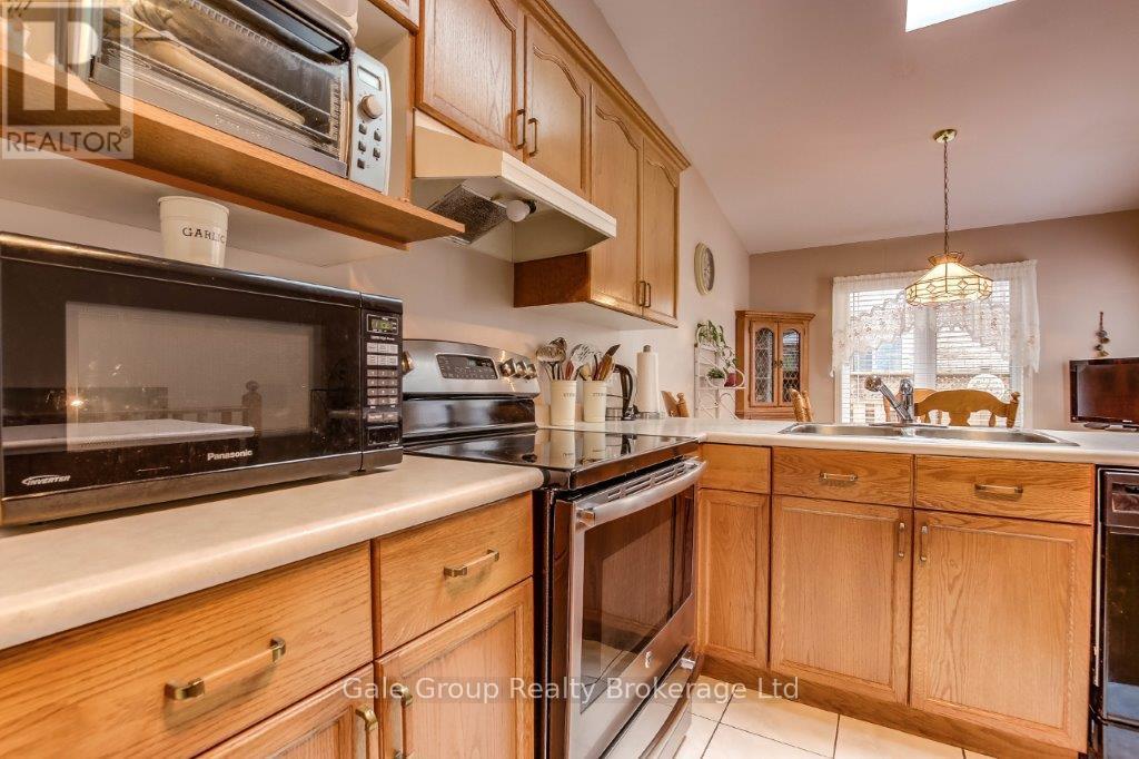 39 Yarmouth Drive, London East, Ontario  N5V 4T8 - Photo 12 - X12129849