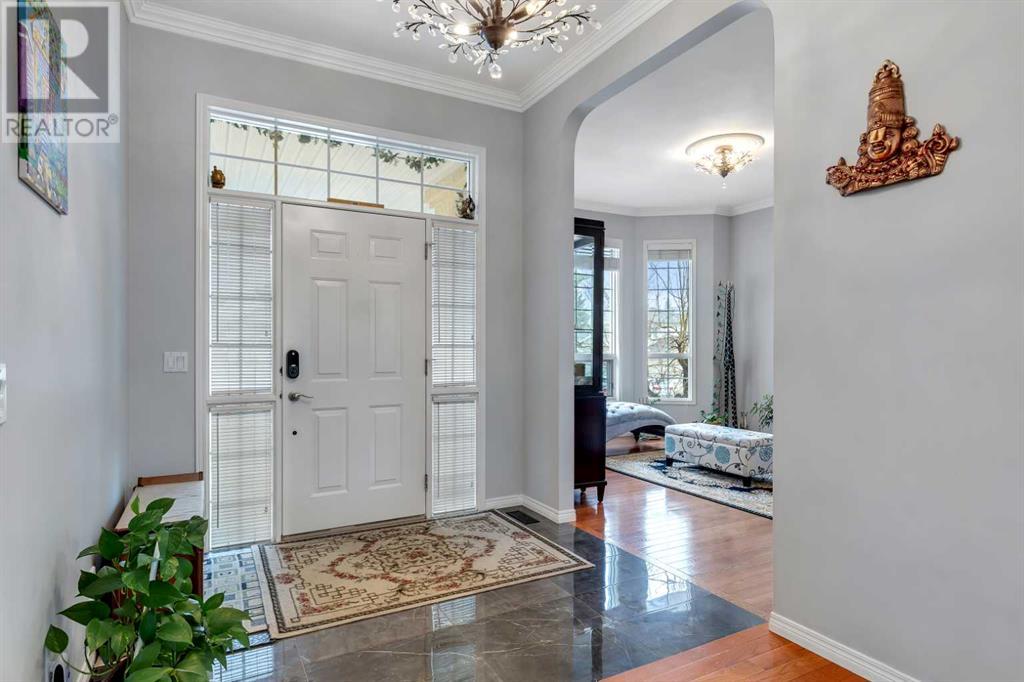 Property at 139 Valley Ridge Green NW image 3