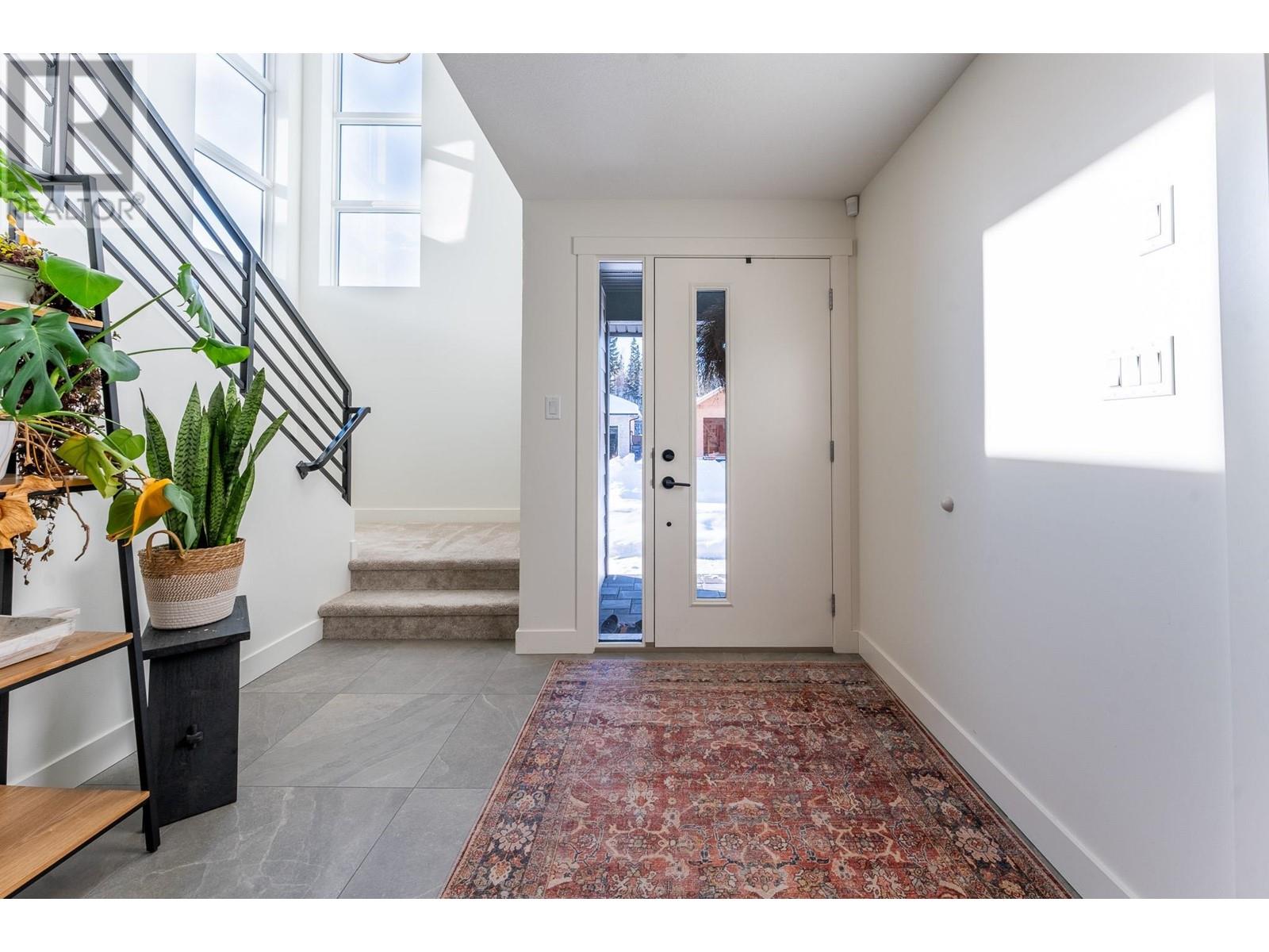 Property at 2834 LINKS DRIVE image 3
