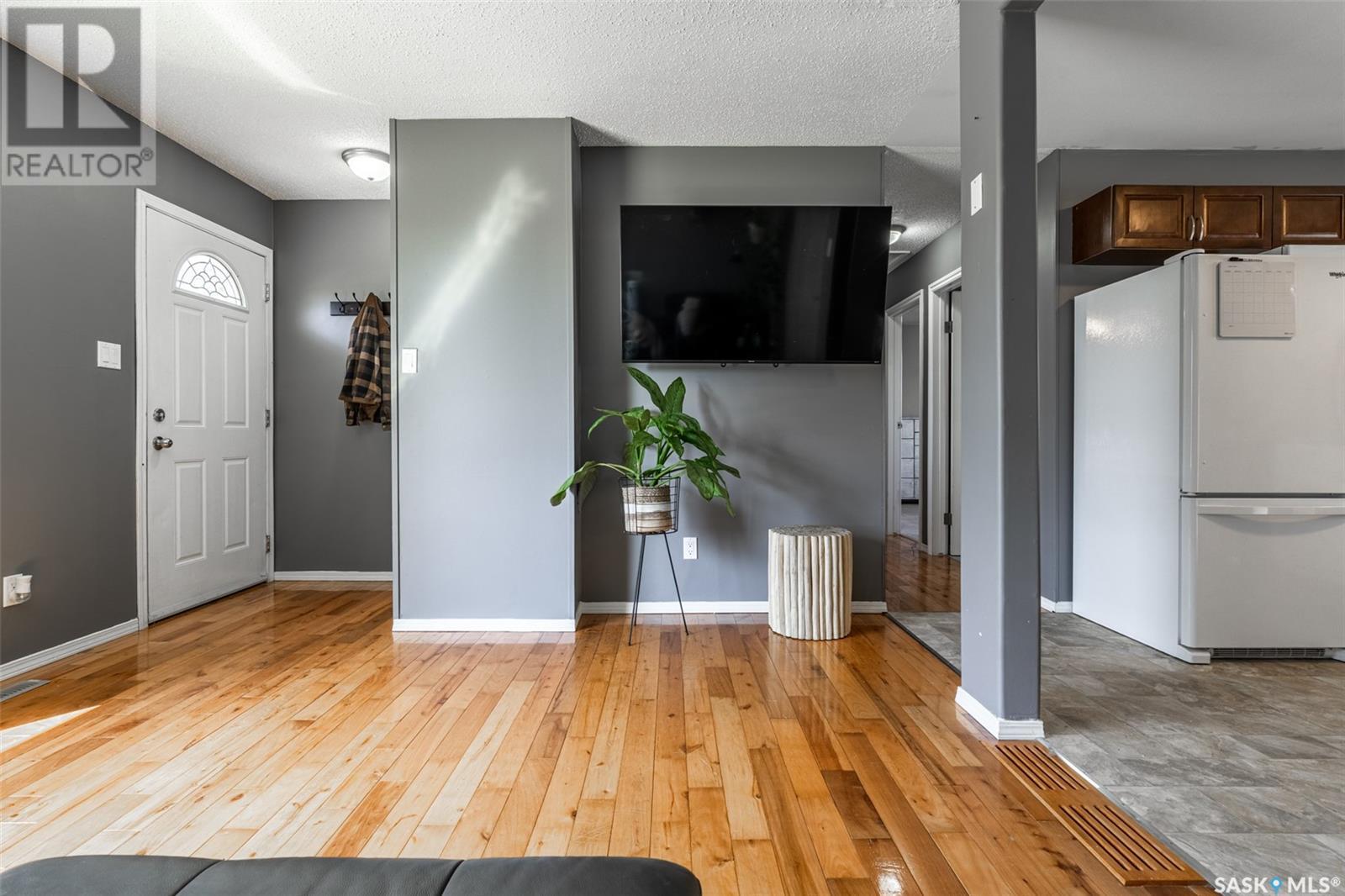 Property at 117 Rita CRESCENT image 4