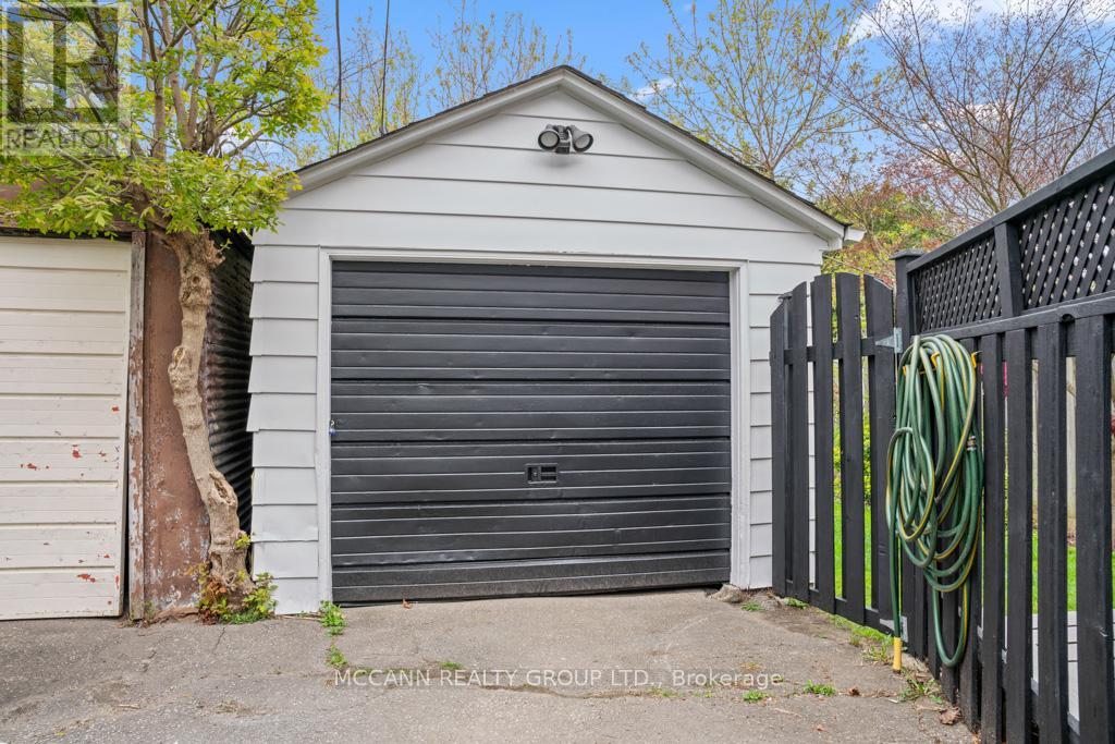 168 Roslin Avenue, Toronto, Ontario  M4N 1Z6 - Photo 44 - C12128927