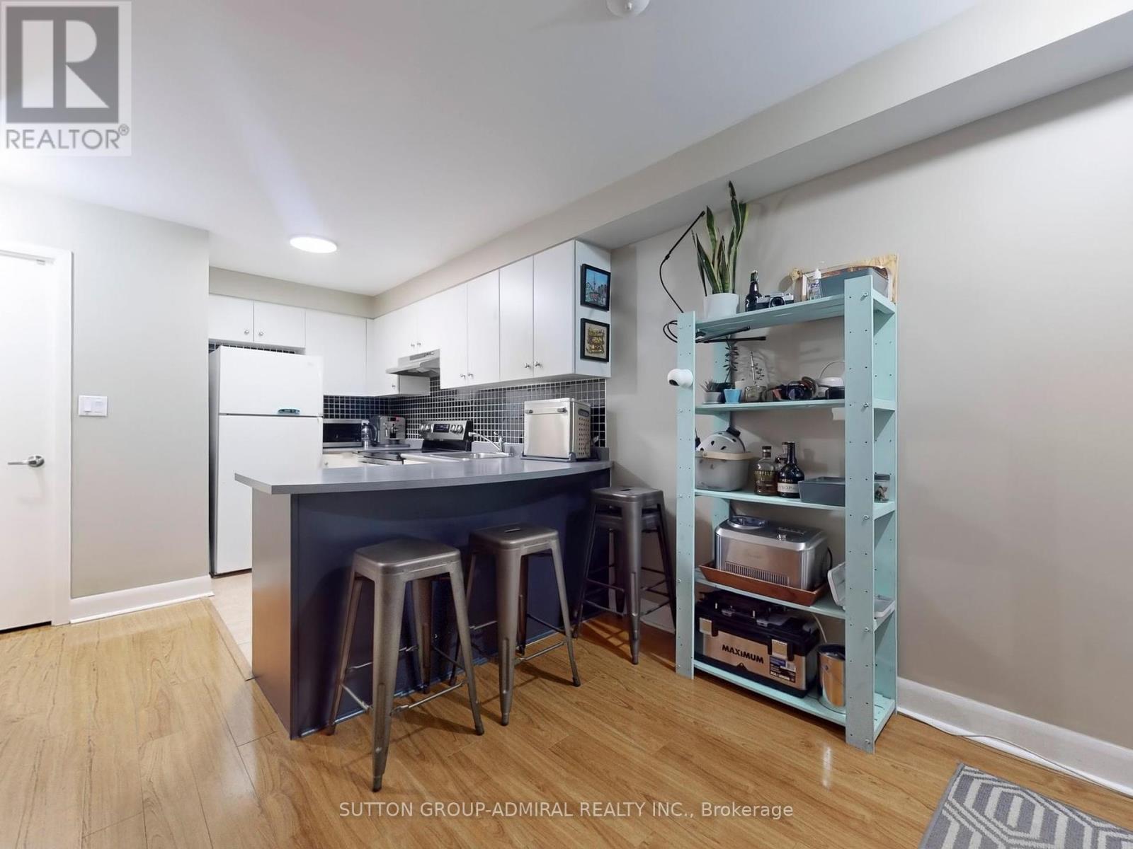 152 - 415 Jarvis Street, Toronto, Ontario  M4Y 3C1 - Photo 2 - C12129784