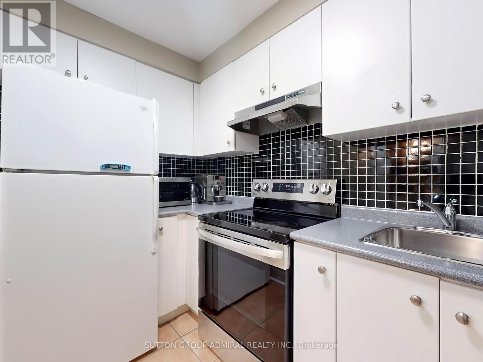 152 - 415 Jarvis Street, Toronto, Ontario  M4Y 3C1 - Photo 4 - C12129784