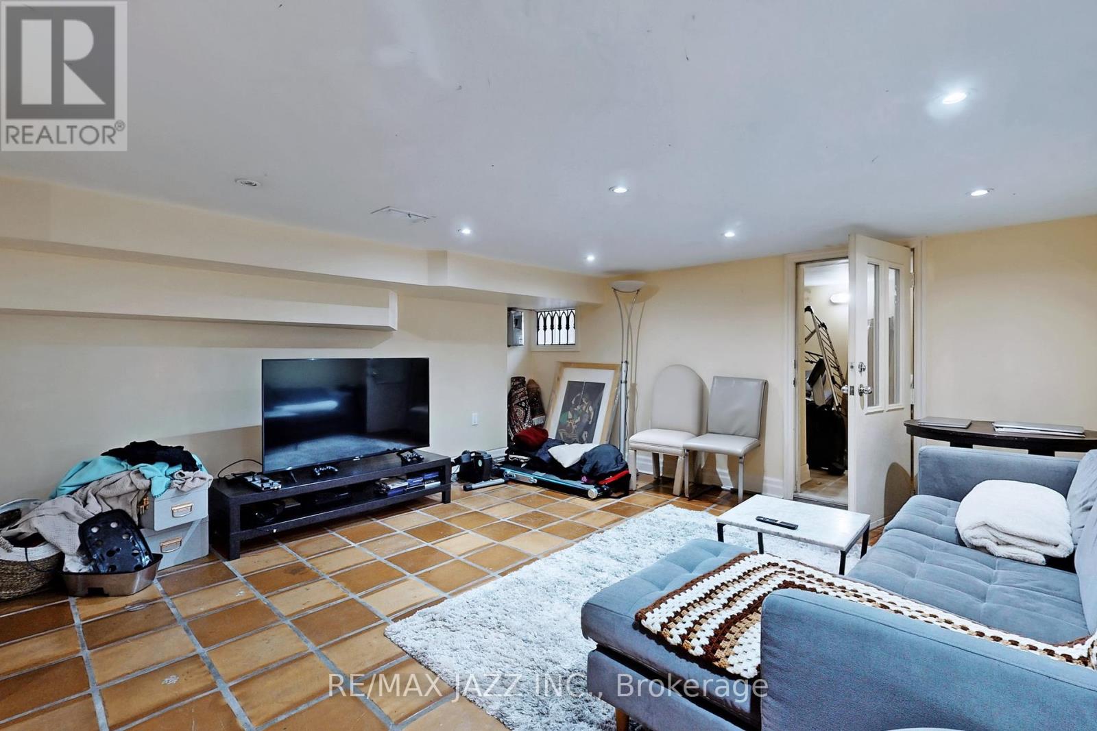 36 Clinton Street, Toronto, Ontario  M6J 2P2 - Photo 22 - C12130047