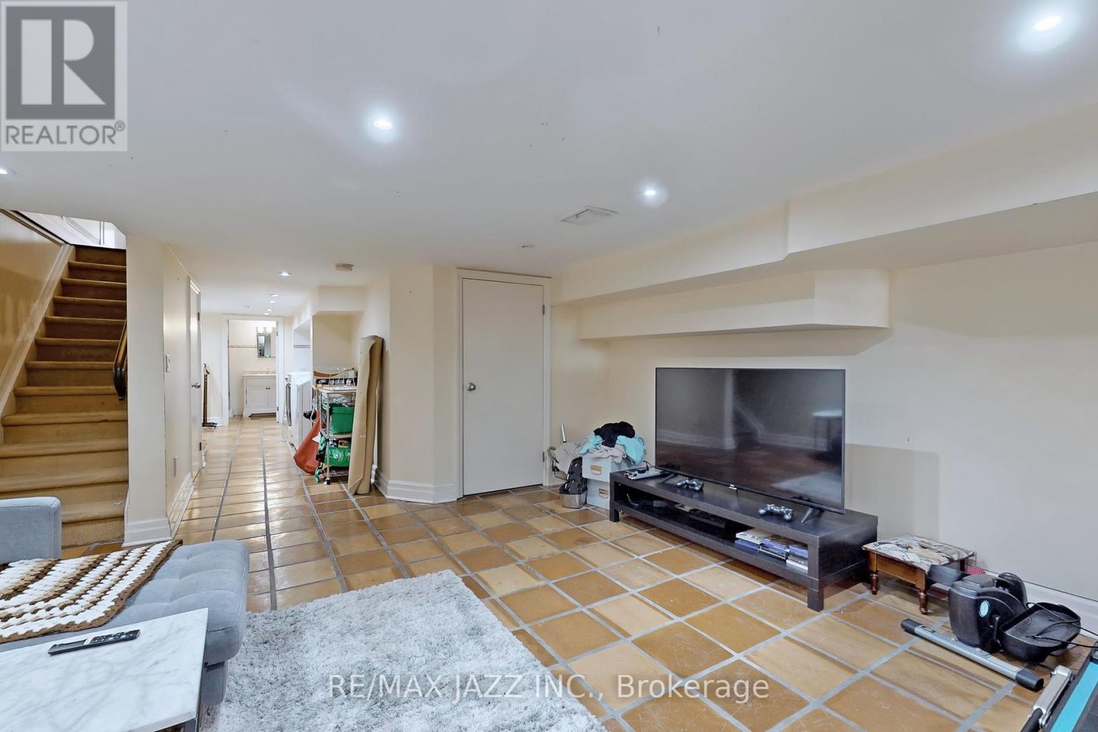 36 Clinton Street, Toronto, Ontario  M6J 2P2 - Photo 23 - C12130047