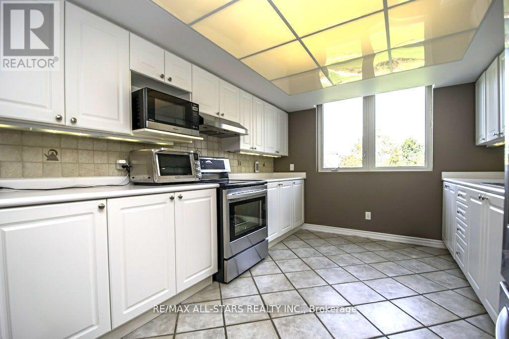 305 - 51 Rivermill Boulevard, Kawartha Lakes (Lindsay), Ontario  K9V 6E8 - Photo 9 - X12130096