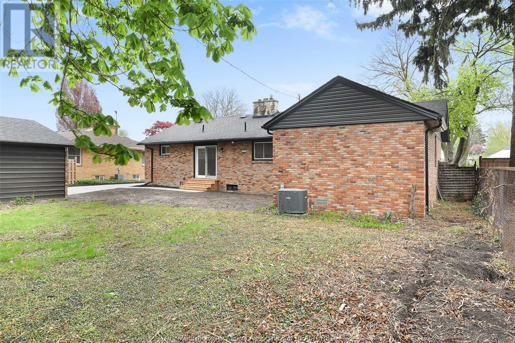 847 Matthew Brady, Windsor, Ontario  N8S 3J7 - Photo 9 - 25011414