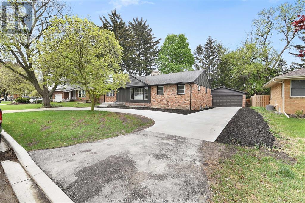 847 Matthew Brady, Windsor, Ontario  N8S 3J7 - Photo 2 - 25011414