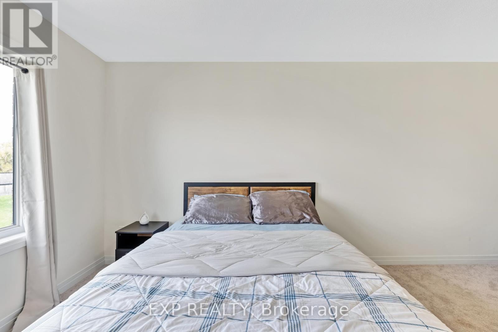 122 Turnberry Lane, Barrie, Ontario  L9J 0M3 - Photo 26 - S12126664