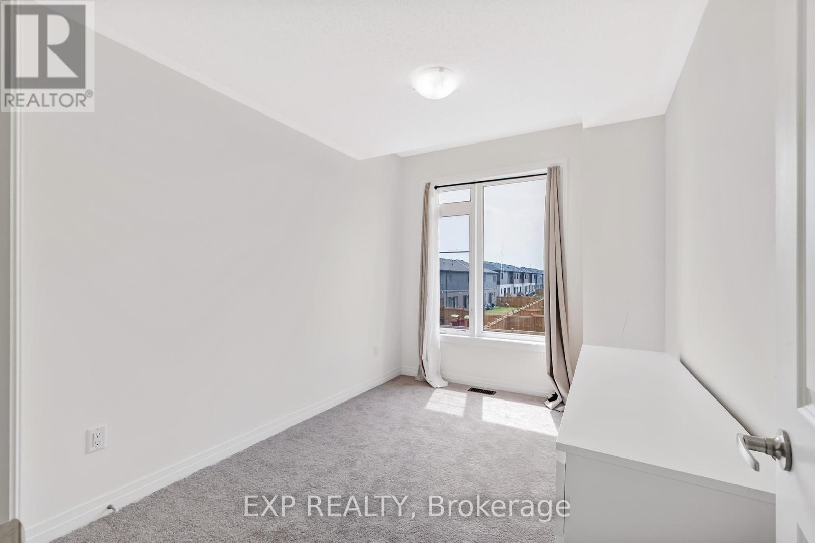 122 Turnberry Lane, Barrie, Ontario  L9J 0M3 - Photo 35 - S12126664