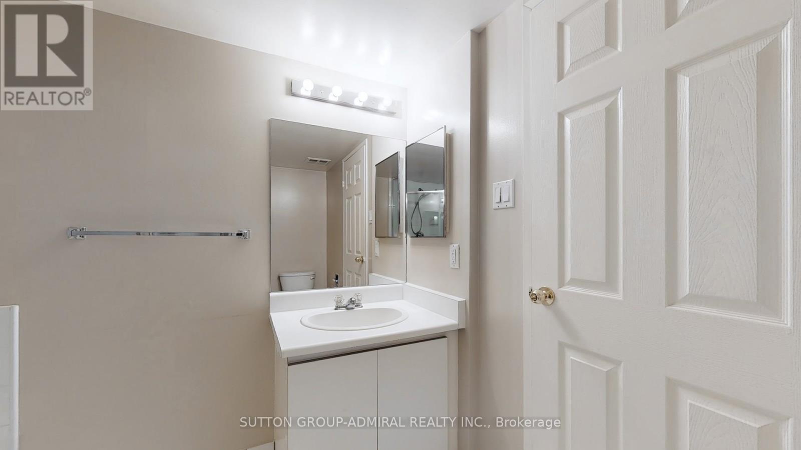512 - 7460 Bathurst Street, Vaughan, Ontario  L4J 7K9 - Photo 6 - N12129844