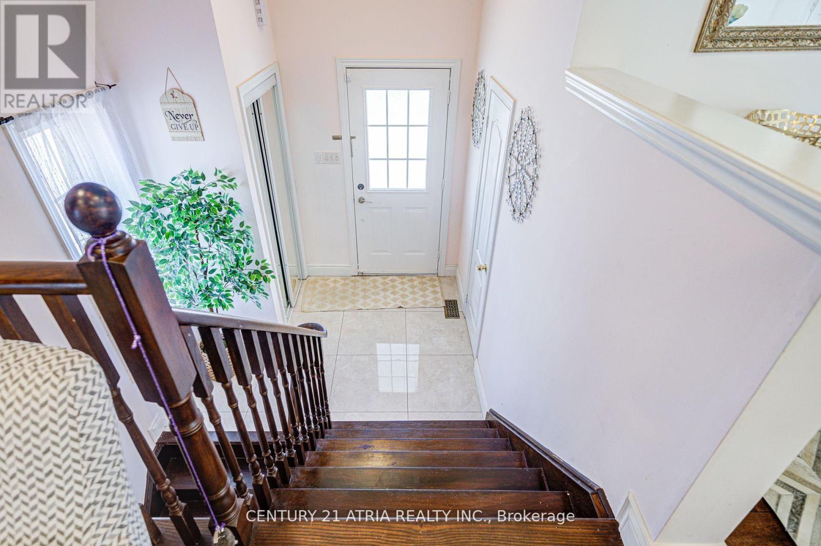 Property at 2 GOYO GATE image 3