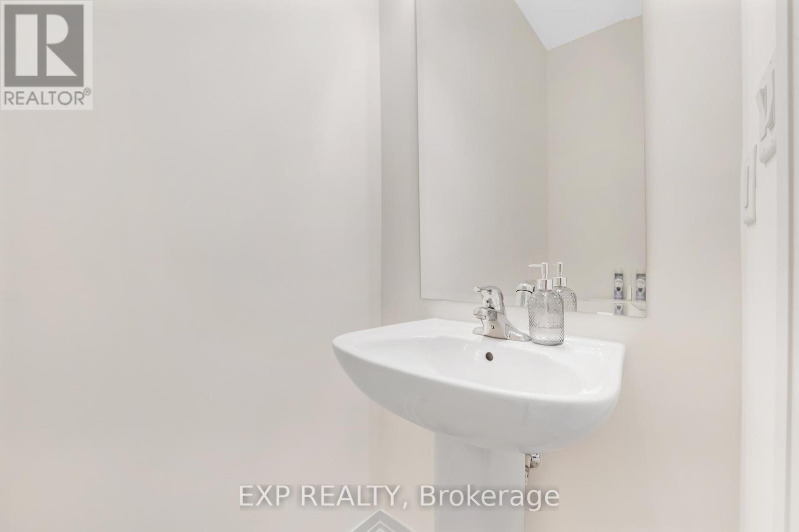 122 Turnberry Lane, Barrie, Ontario  L9J 0M3 - Photo 21 - S12126664