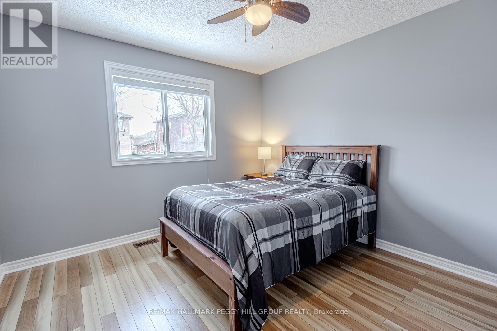 28 Lucas Avenue, Barrie, Ontario  L4N 9M8 - Photo 10 - S12129779