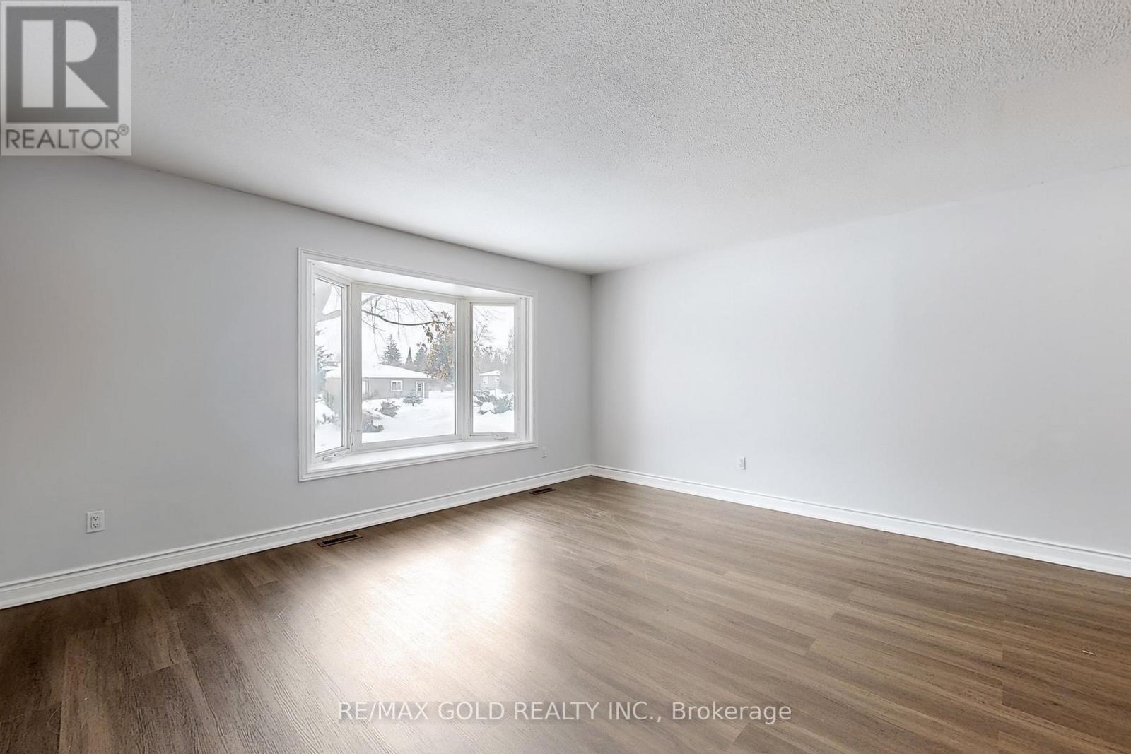 Property at 205 CHERRY COURT image 5