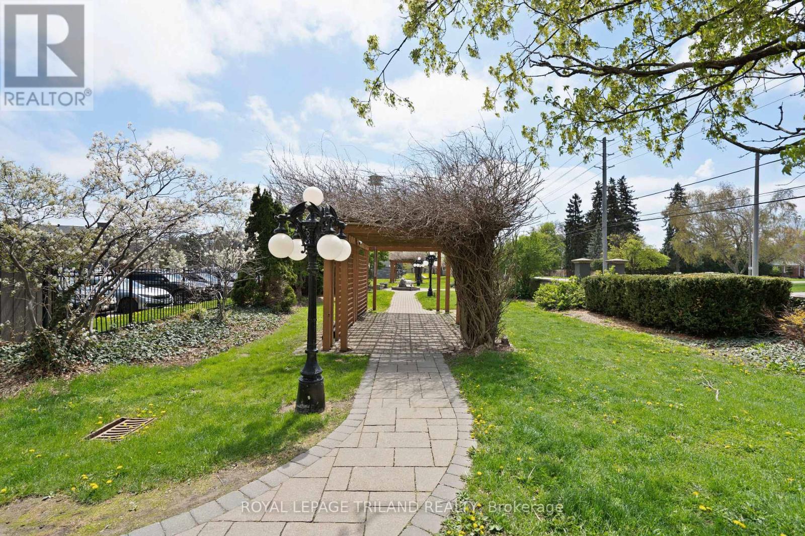 315 - 15 Jacksway Crescent, London North, Ontario  N5X 3T8 - Photo 40 - X12130031