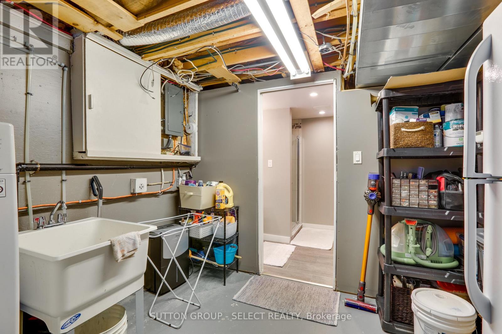1528 Glenora Drive, London North, Ontario  N5X 1V5 - Photo 36 - X12130056