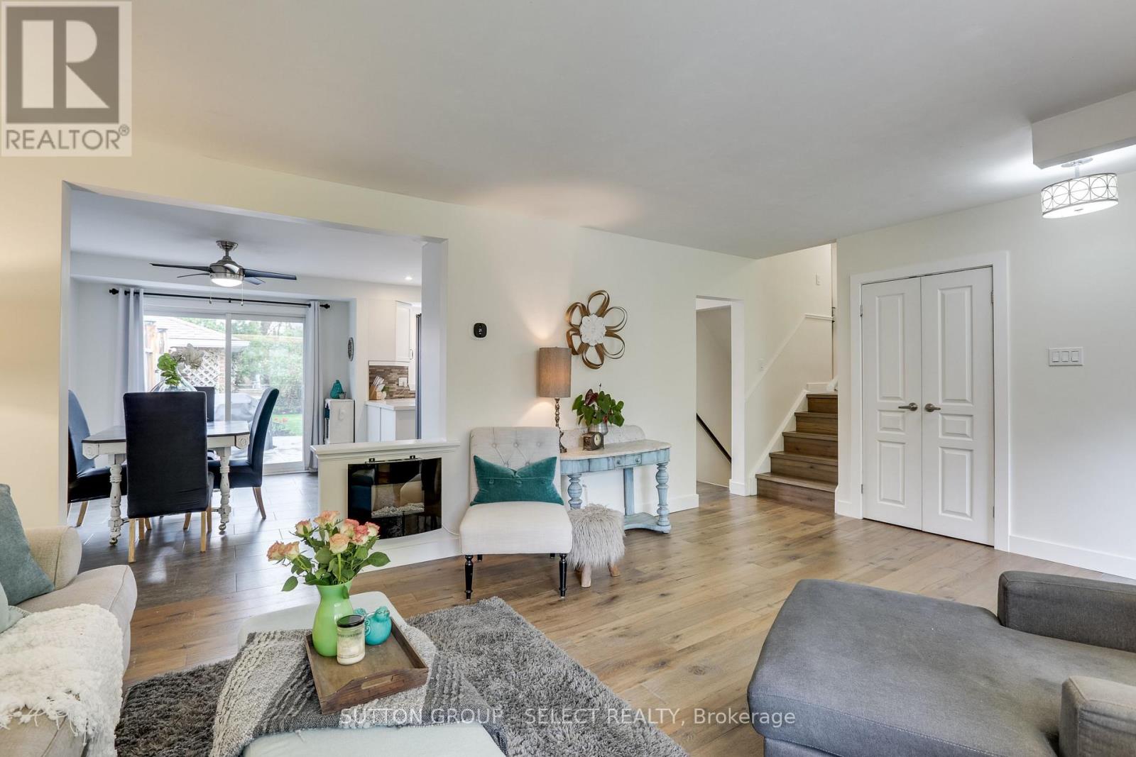 Photo 7 of 49 for 1528 Glenora Drive