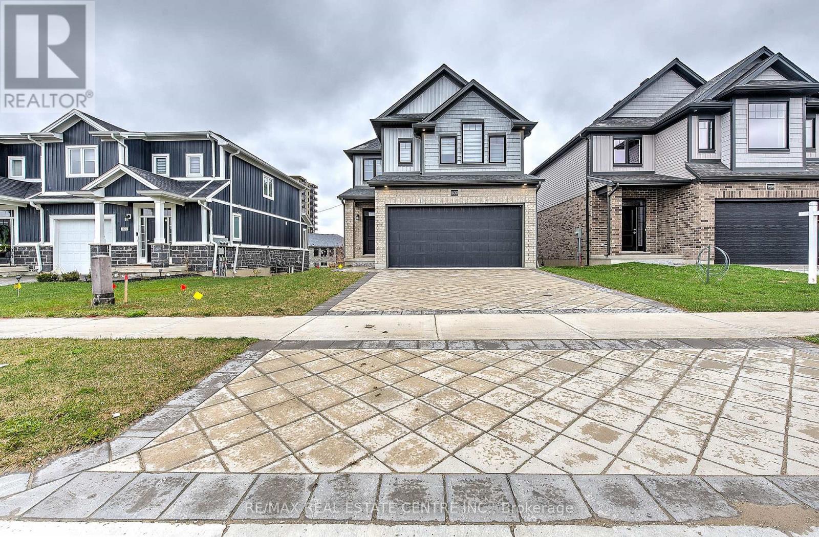 1600 Noah Bend, London, Ontario  N6G 5S1 - Photo 4 - X12091080