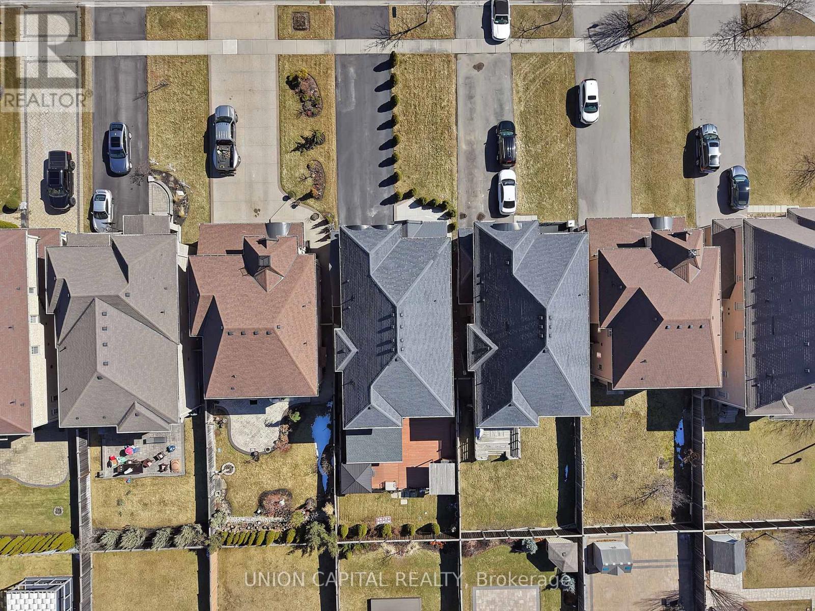 7 Legendary Circle, Brampton, Ontario  L6Y 0R9 - Photo 29 - W12129753