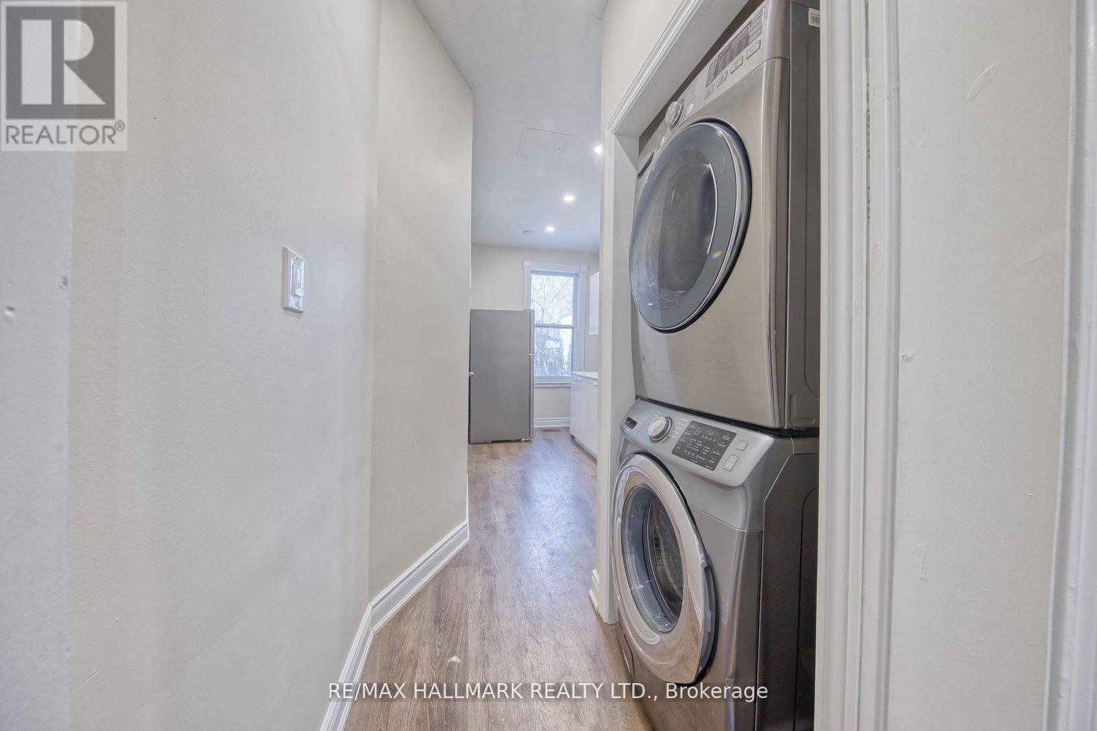 Main - 46 Springhurst Avenue, Toronto, Ontario  M6K 1B6 - Photo 3 - W12129757