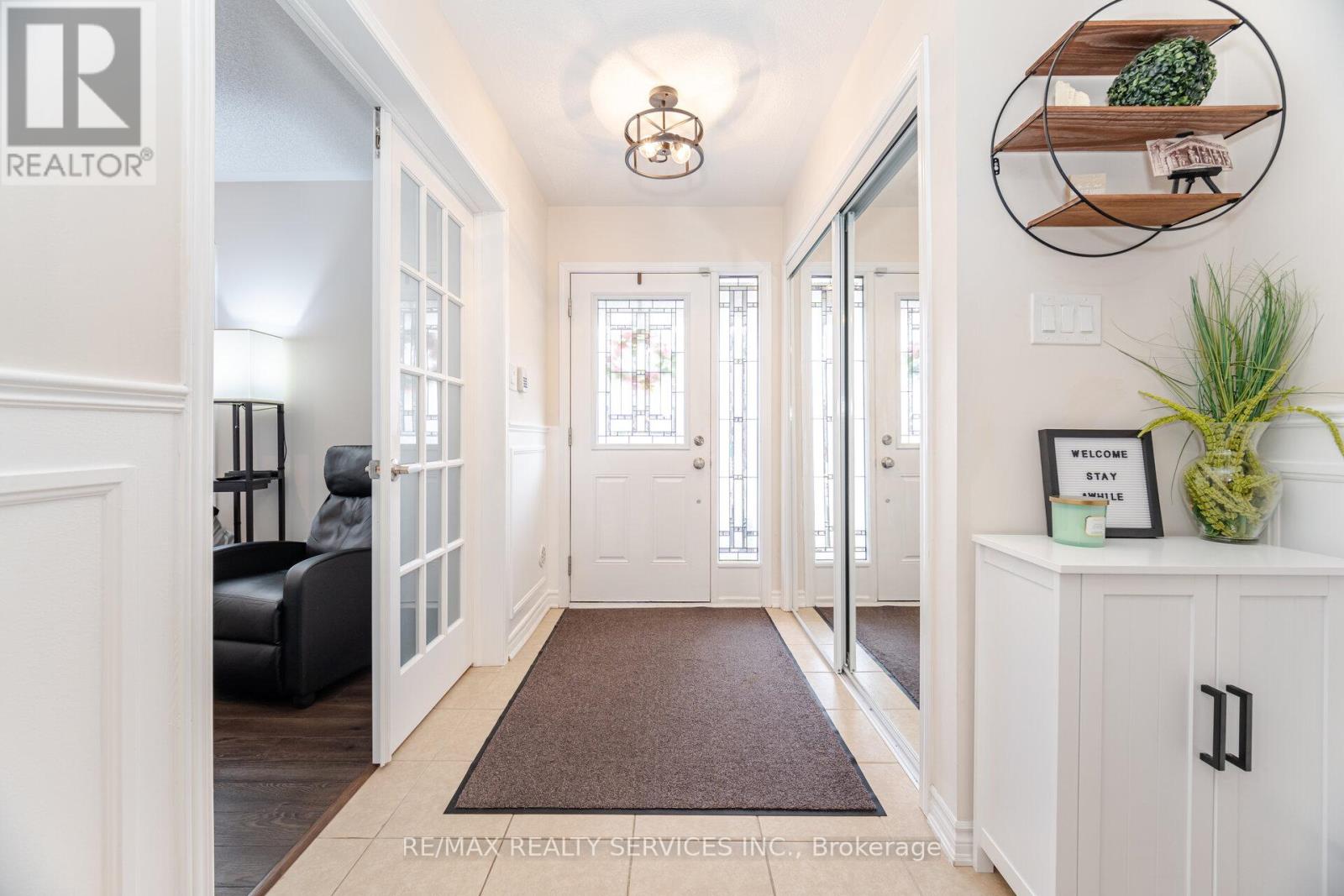 14 Allium Road, Brampton, Ontario  L7A 4H5 - Photo 4 - W12129811