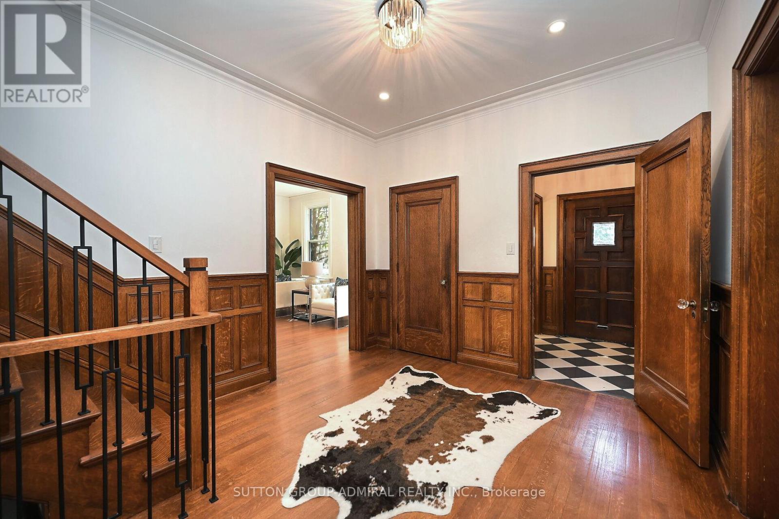 Property at 987 ROYAL YORK ROAD image 3