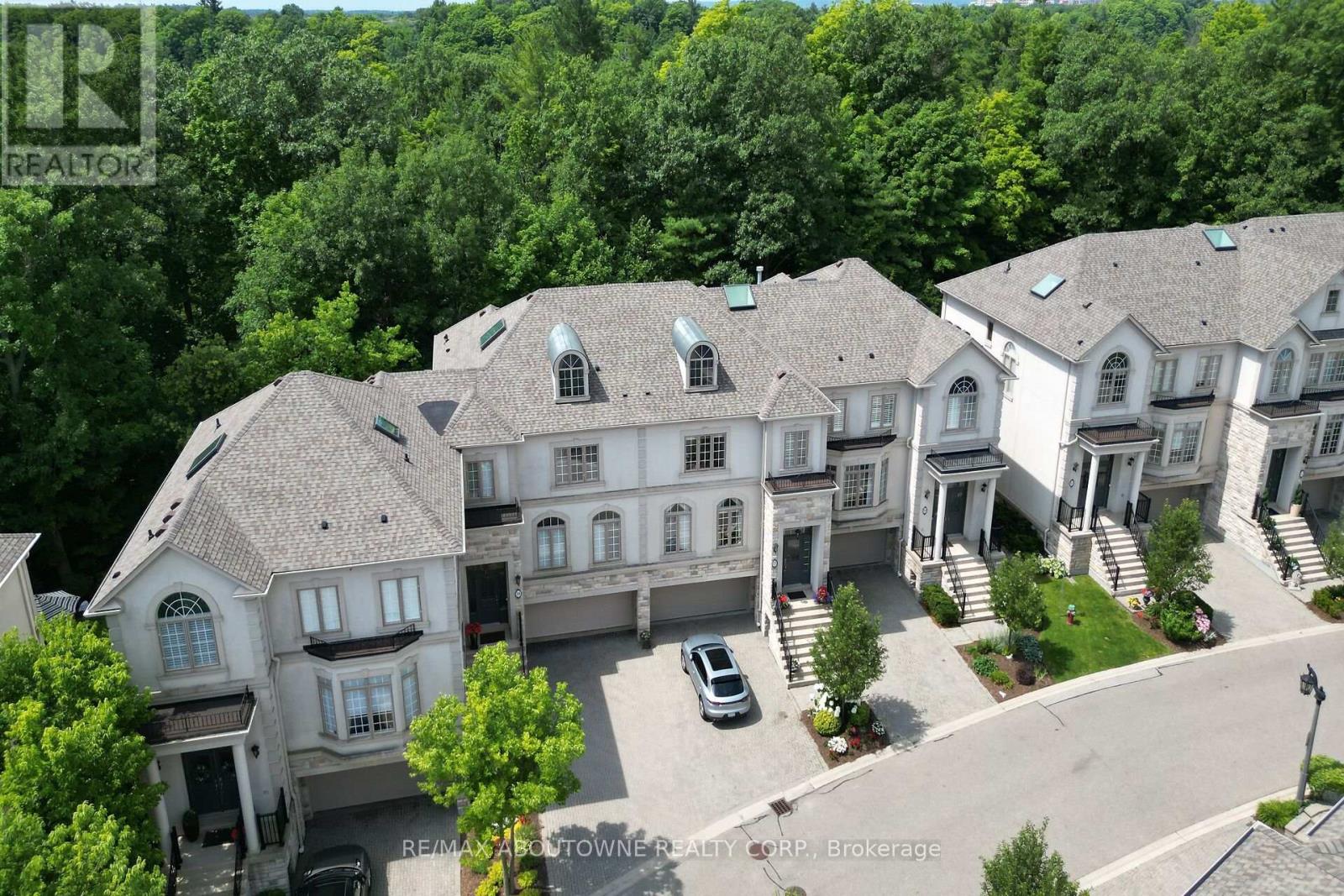 Property at 15 - 2400 NEYAGAWA BOULEVARD image 1