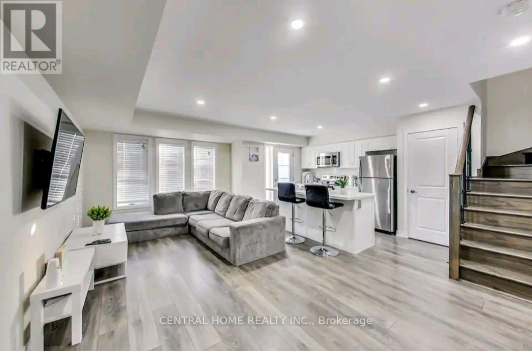 241 - 2355 Sheppard Avenue W, Toronto, Ontario  M9M 0B5 - Photo 3 - W12129830