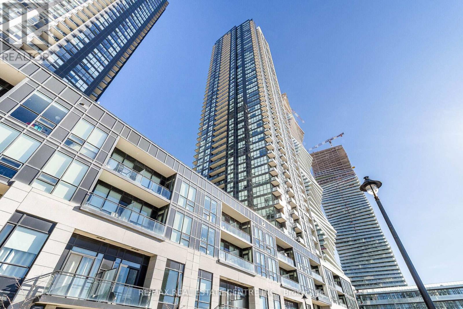 516 - 4011 Brickstone Mews, Mississauga (City Centre), Ontario  L5B 0J7 - Photo 35 - W12129850