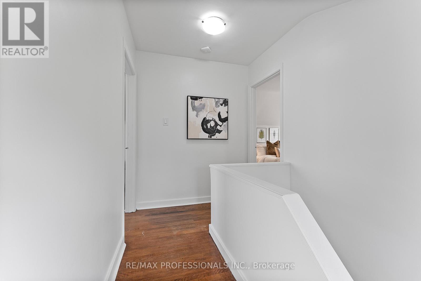 10 Woodbury Place, Toronto, Ontario  M8W 1Y1 - Photo 23 - W12129852
